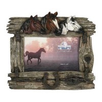 Rivers Edge Products 3 Horse with Barbed Wire Picture Frame New   263779516656